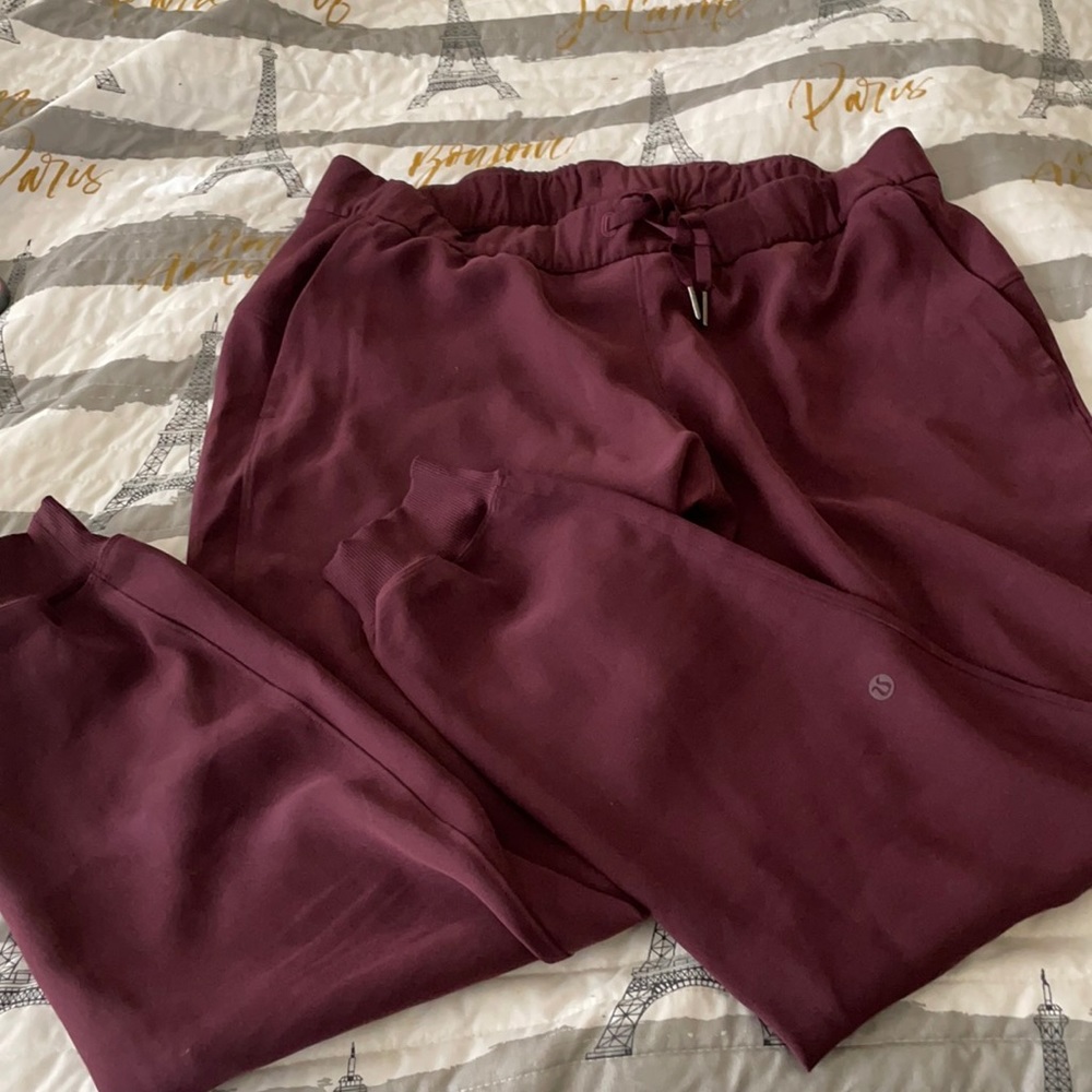 Lululemon joggers